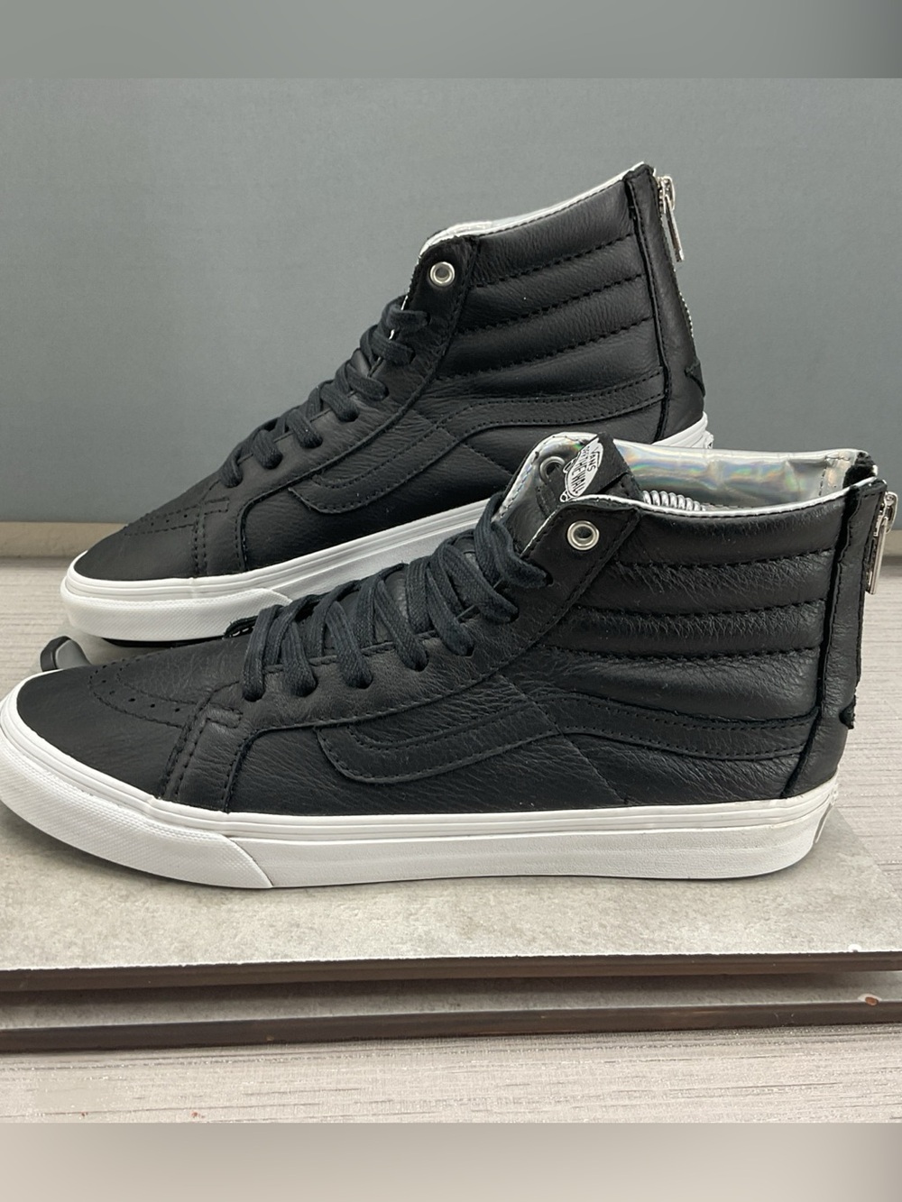 Vans Sk8-Hi Reissue Premium Black Leather White Soles Mens 7.5 Womens 9